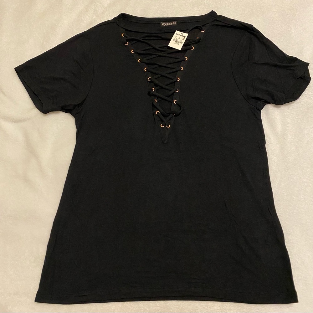 Express Lace Up V-Neck T-Shirt - Black